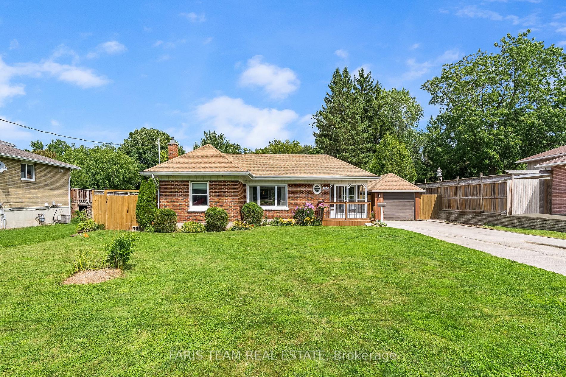 105 Bayview Dr