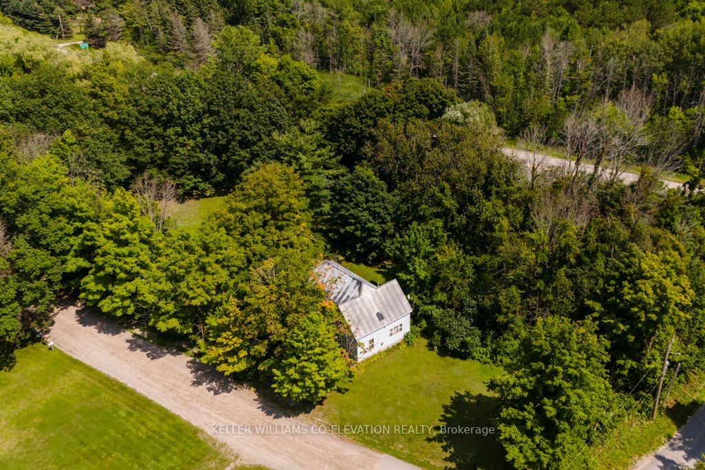 9 Neekaunis Rd