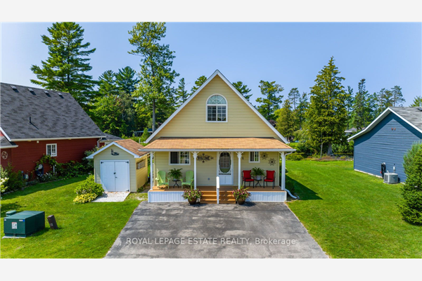 6 Awenda Ave, Wasaga Beach