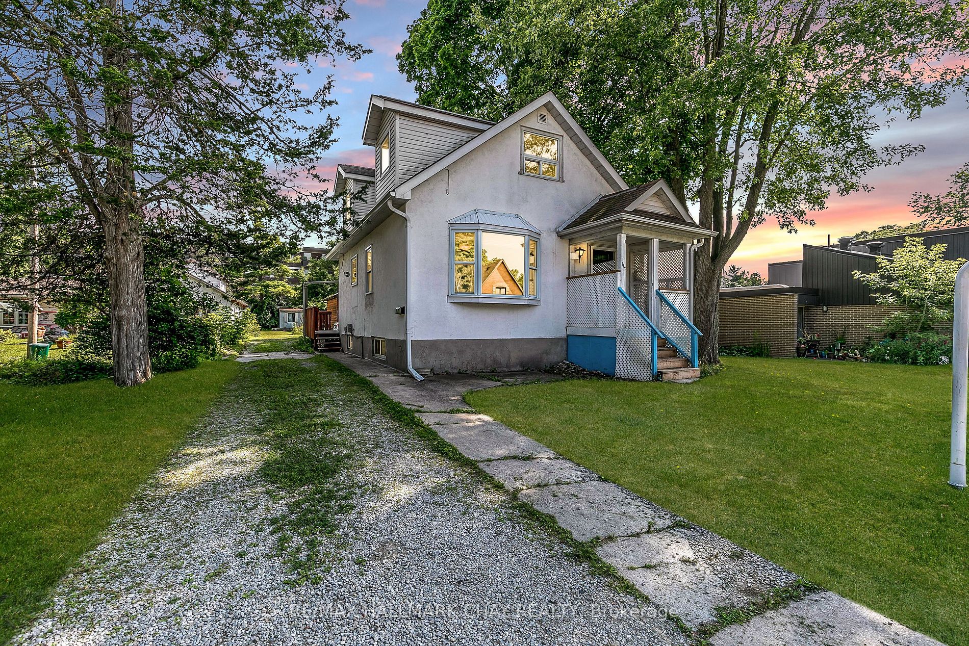 114 Burton Ave
