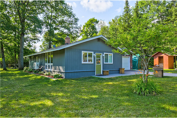 2128 Champlain Rd, Tiny