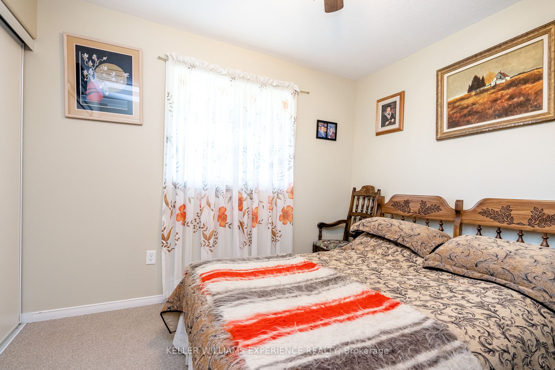 Listing S6734582 - Large Photo # 17
