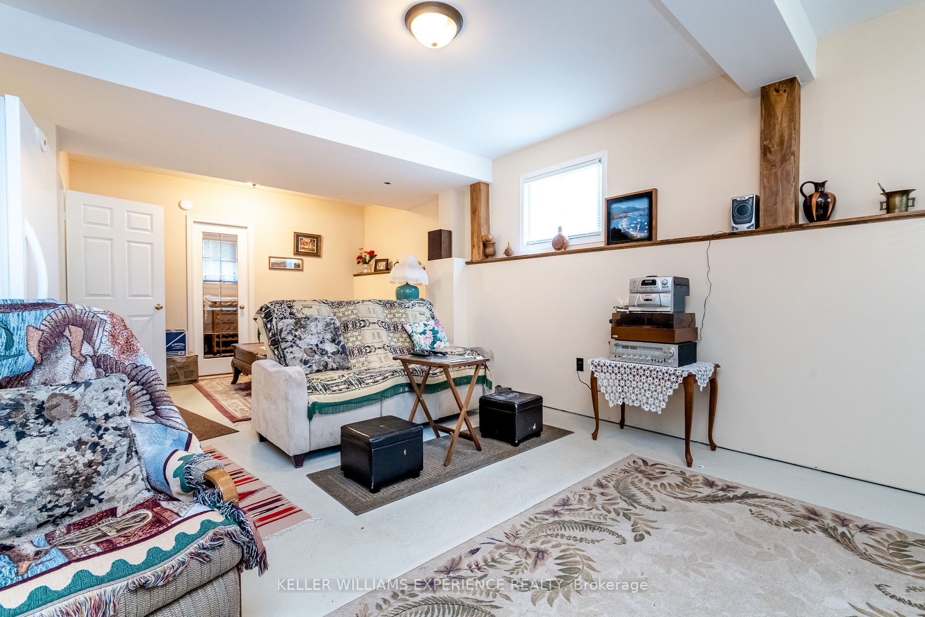 Listing S6734582 - Large Photo # 22
