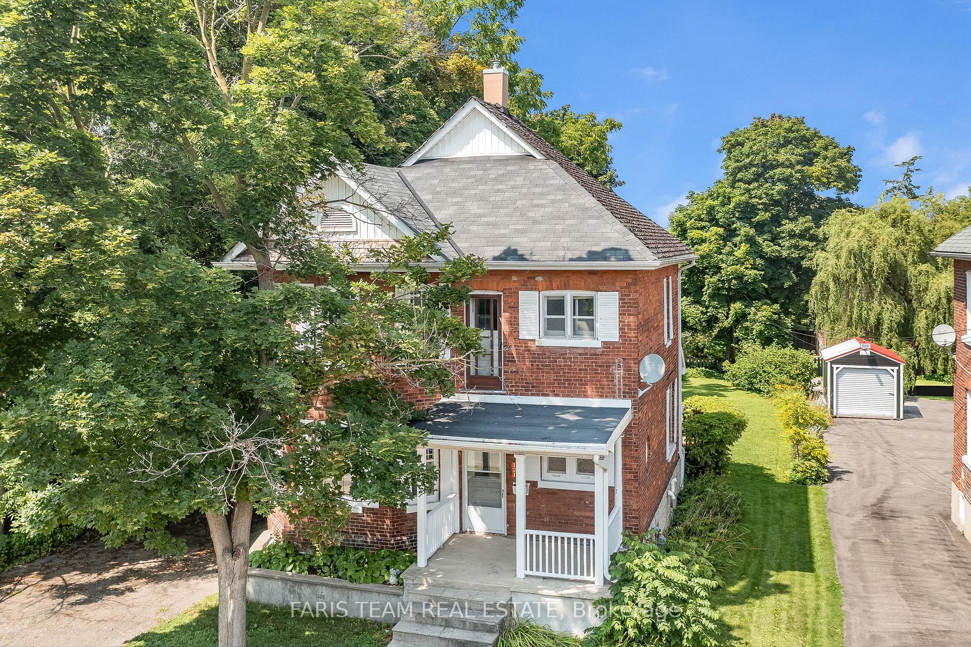 121 Burton Ave