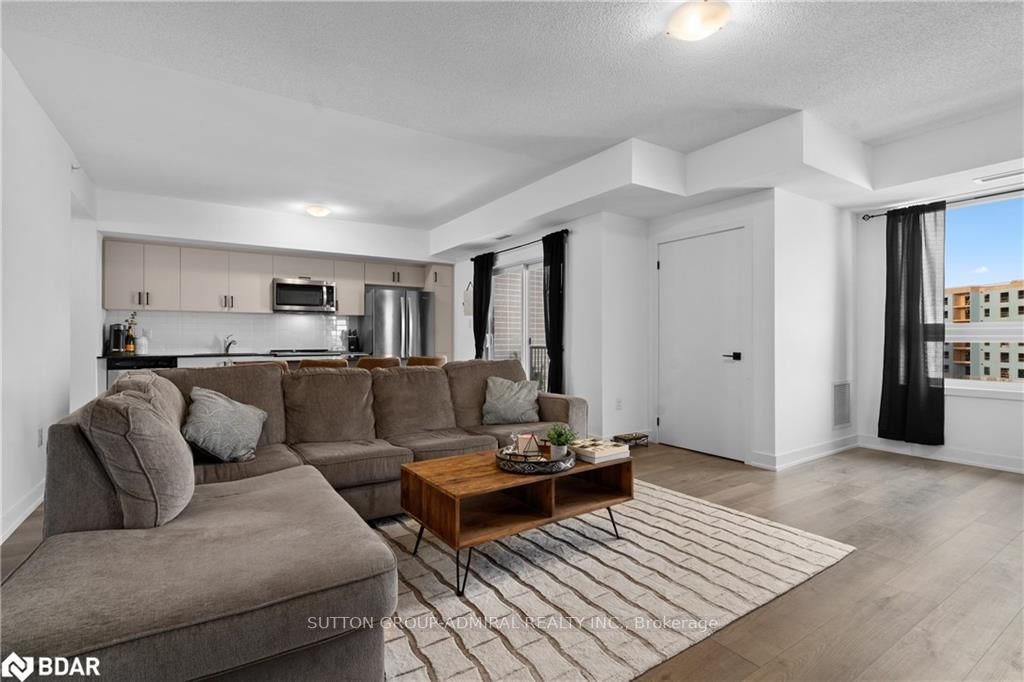 5 Chef Lane, #401