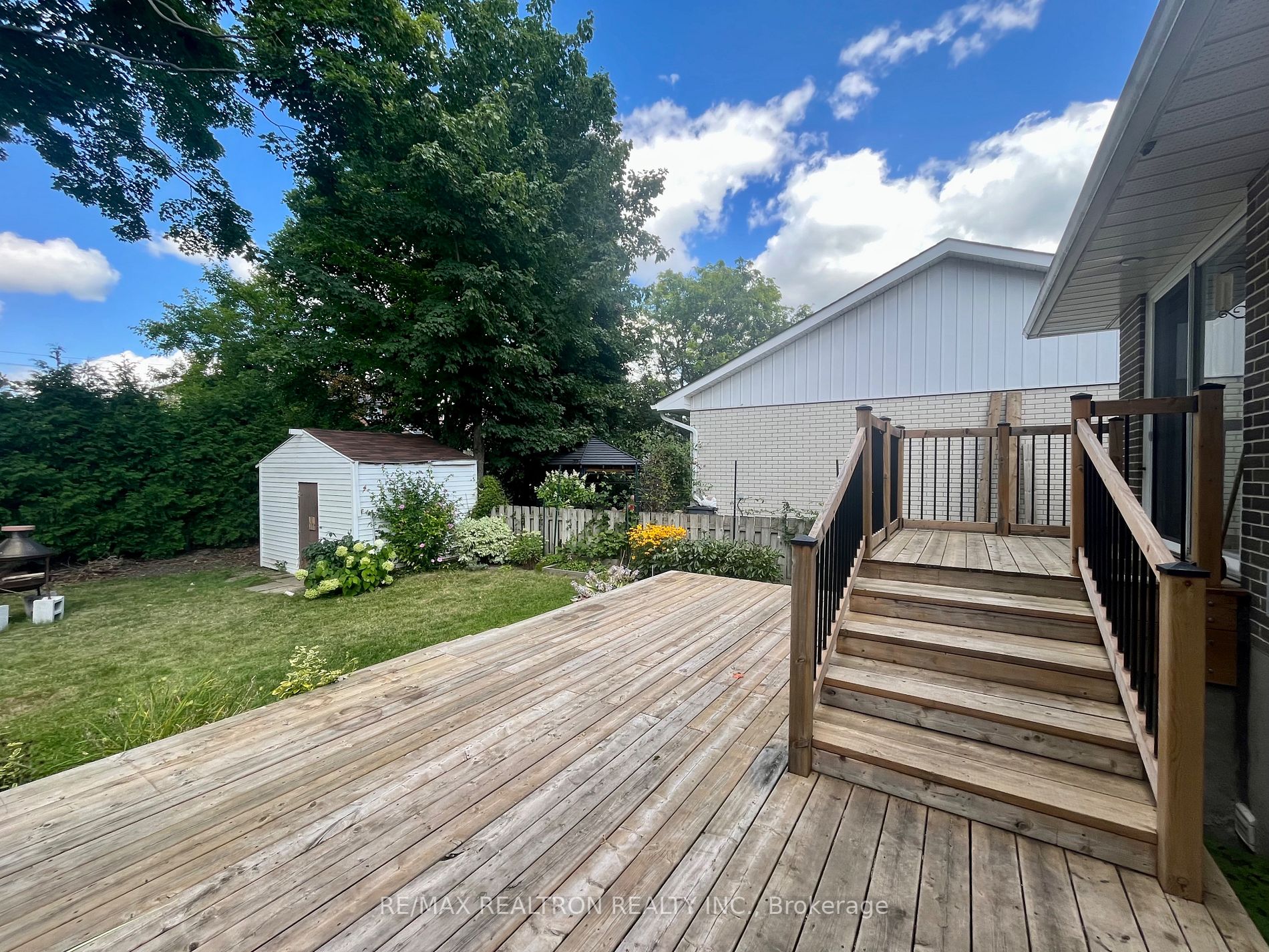 10 Highview Rd