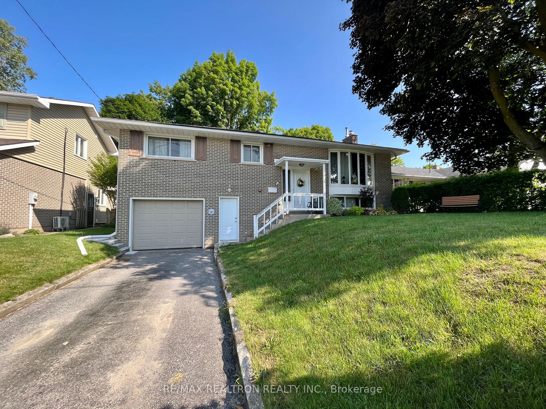10 Highview Rd