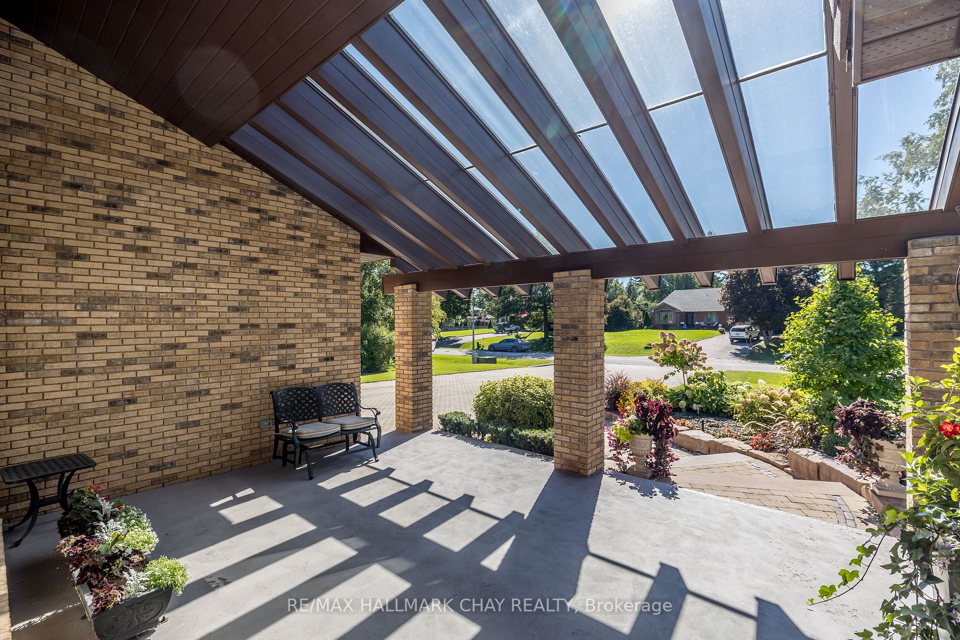 16 Lilac Lane