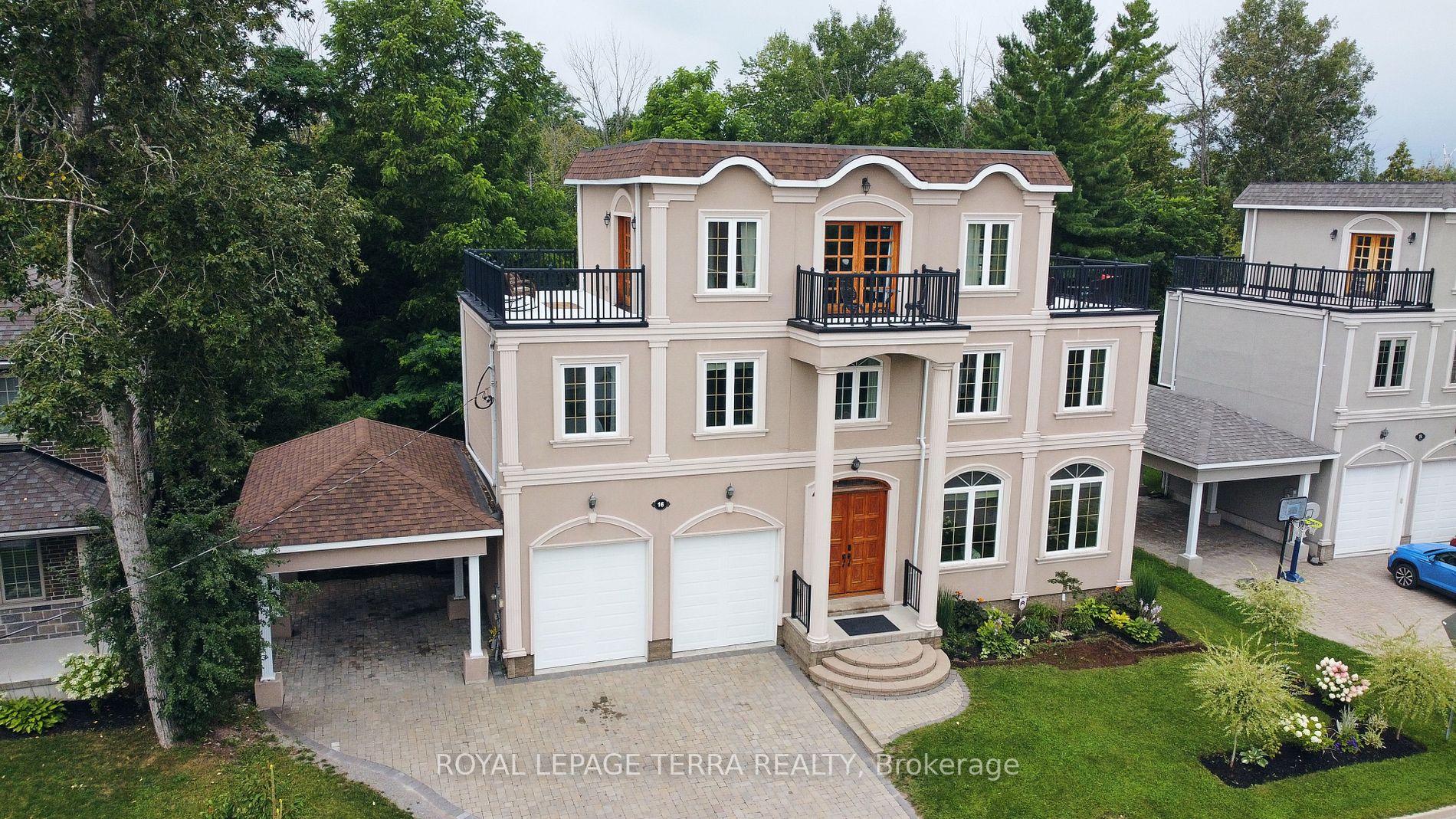16 Gray Lane
