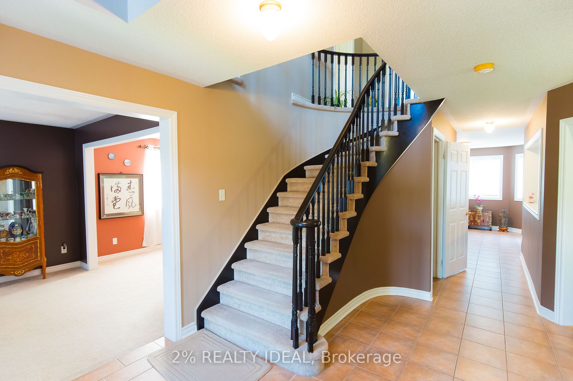 82 Sproule Dr