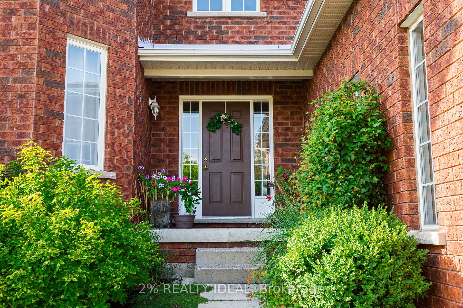 82 Sproule Dr