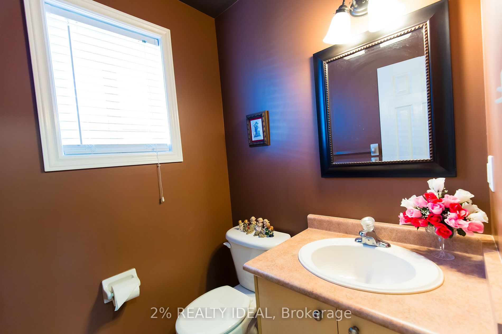 82 Sproule Dr