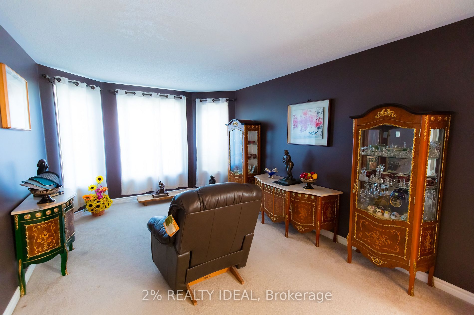 82 Sproule Dr