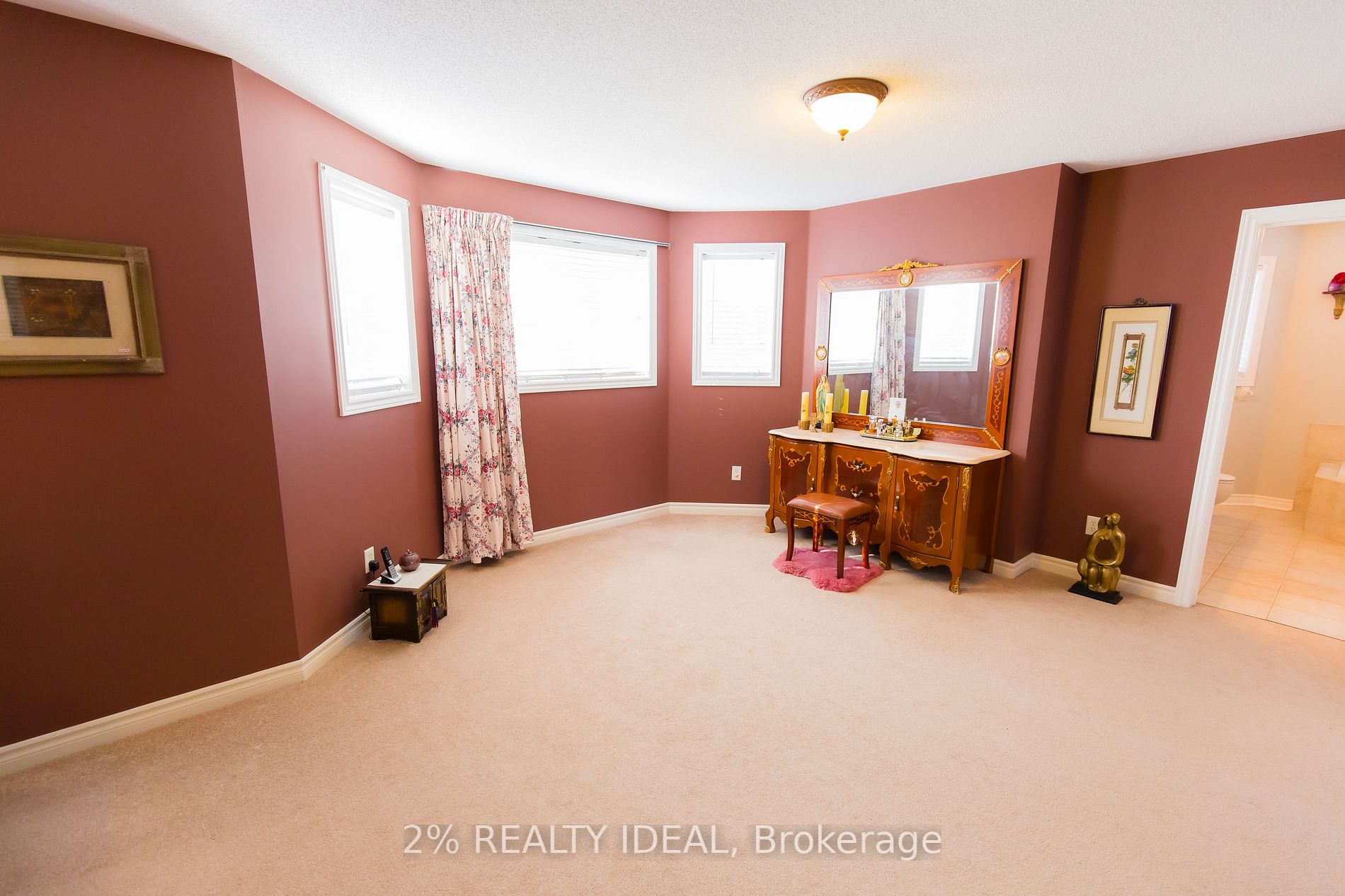82 Sproule Dr