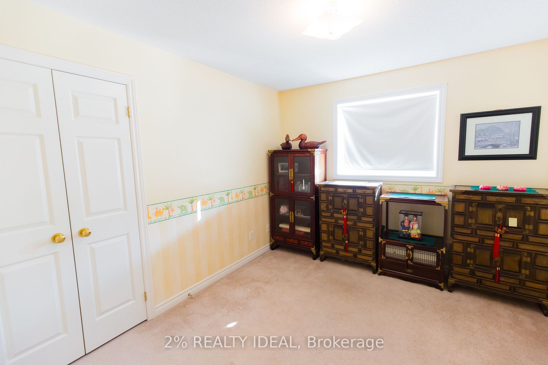 82 Sproule Dr