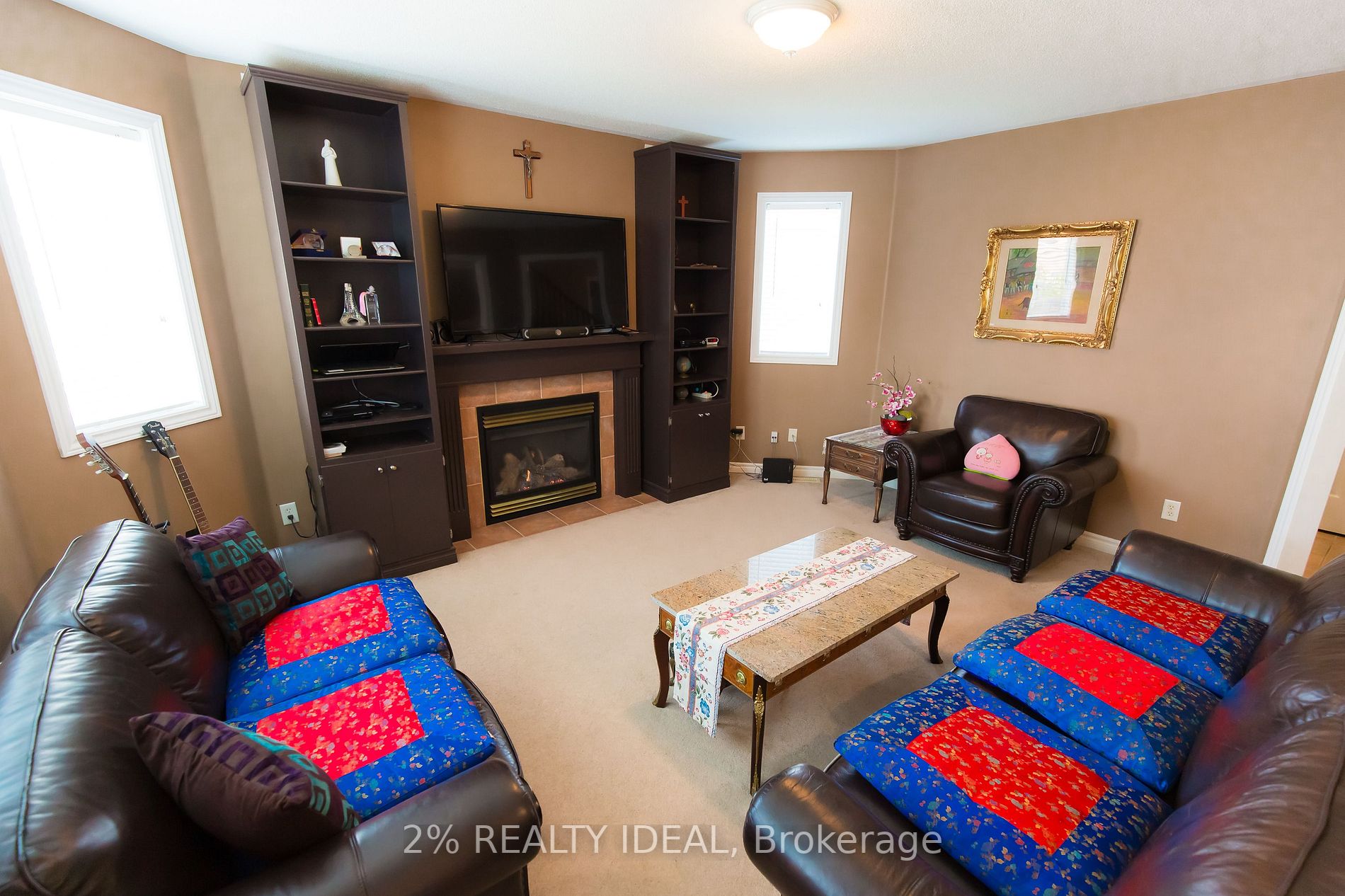 82 Sproule Dr
