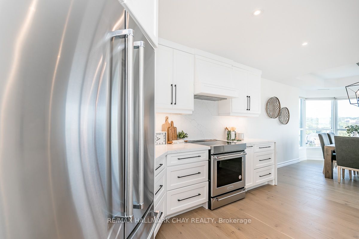 6 Toronto St, #801