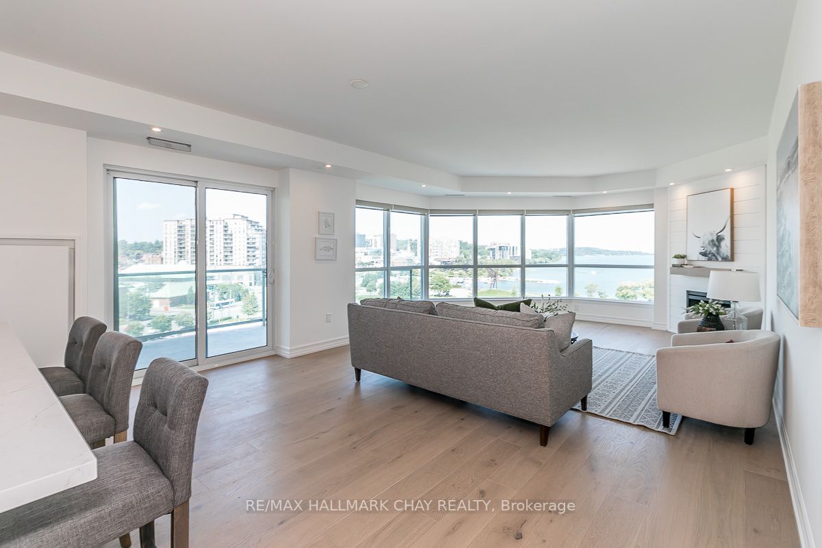 6 Toronto St, #801