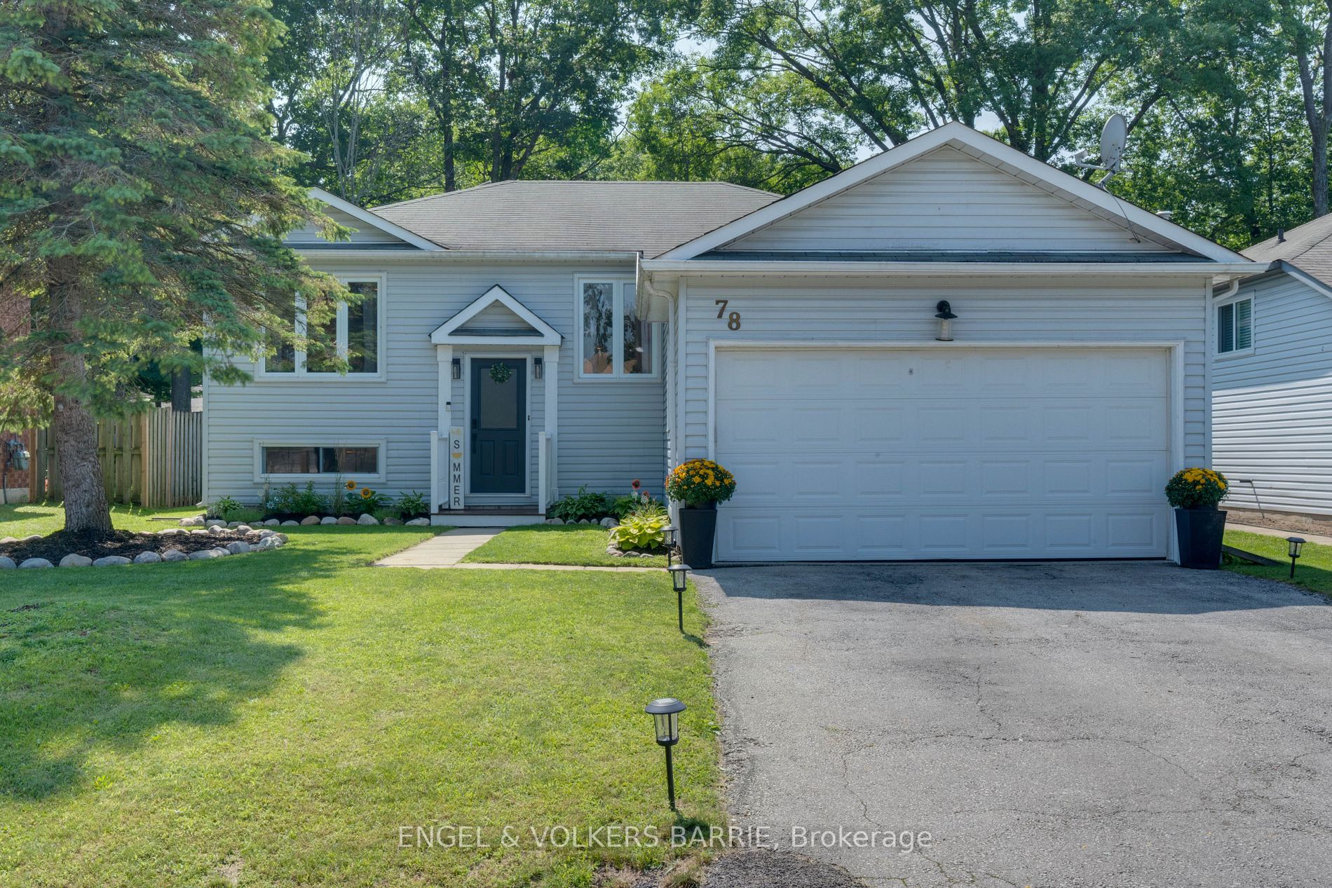 78 Leo Blvd
