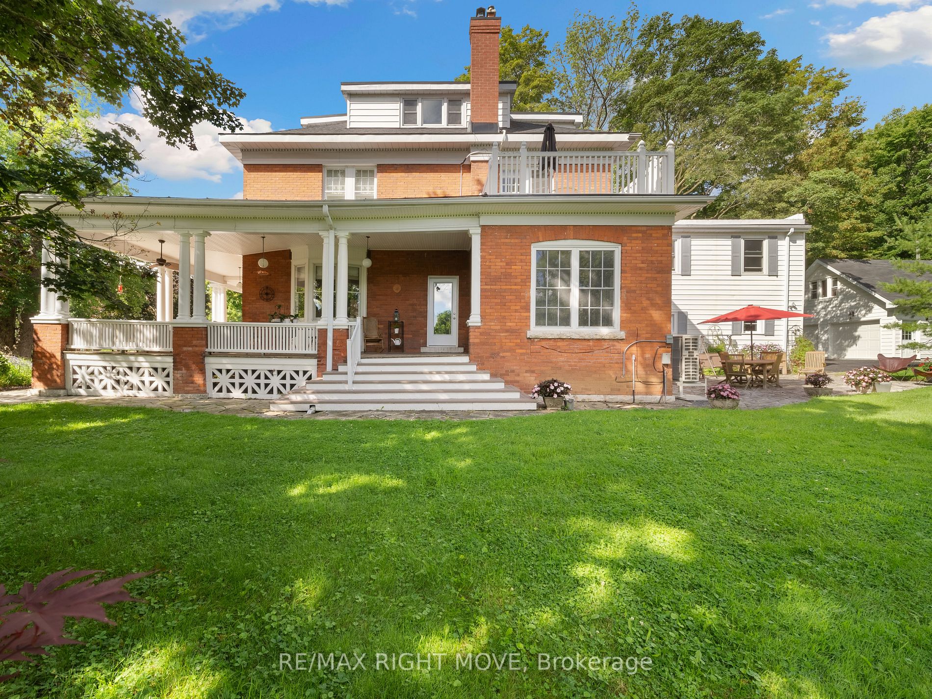 68 Tecumseth St