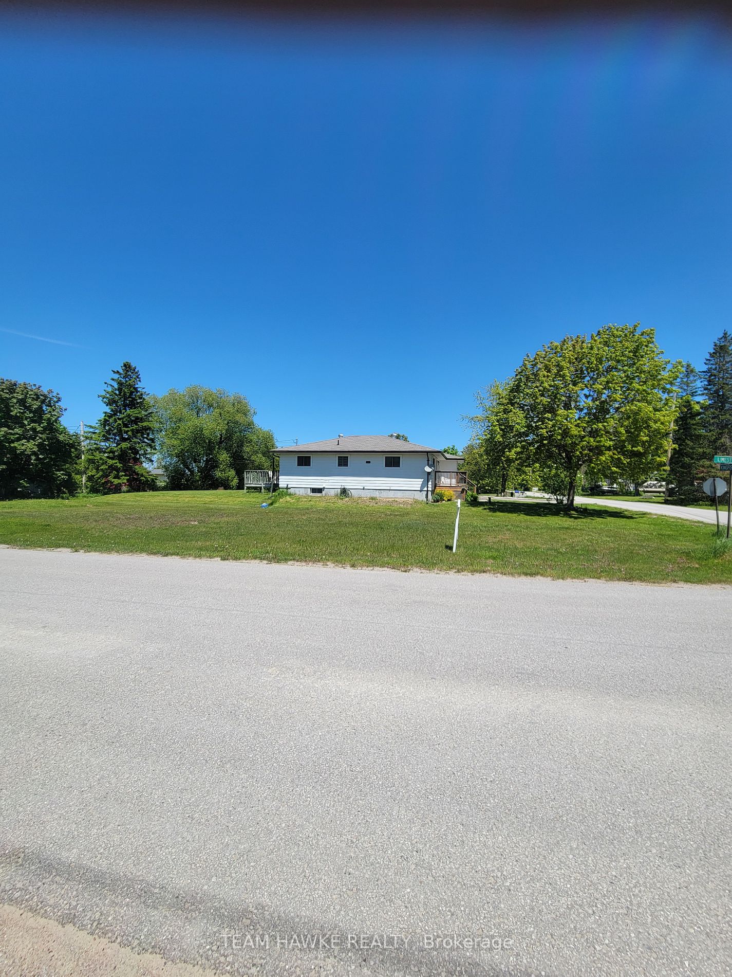 268 Kingfisher Ave