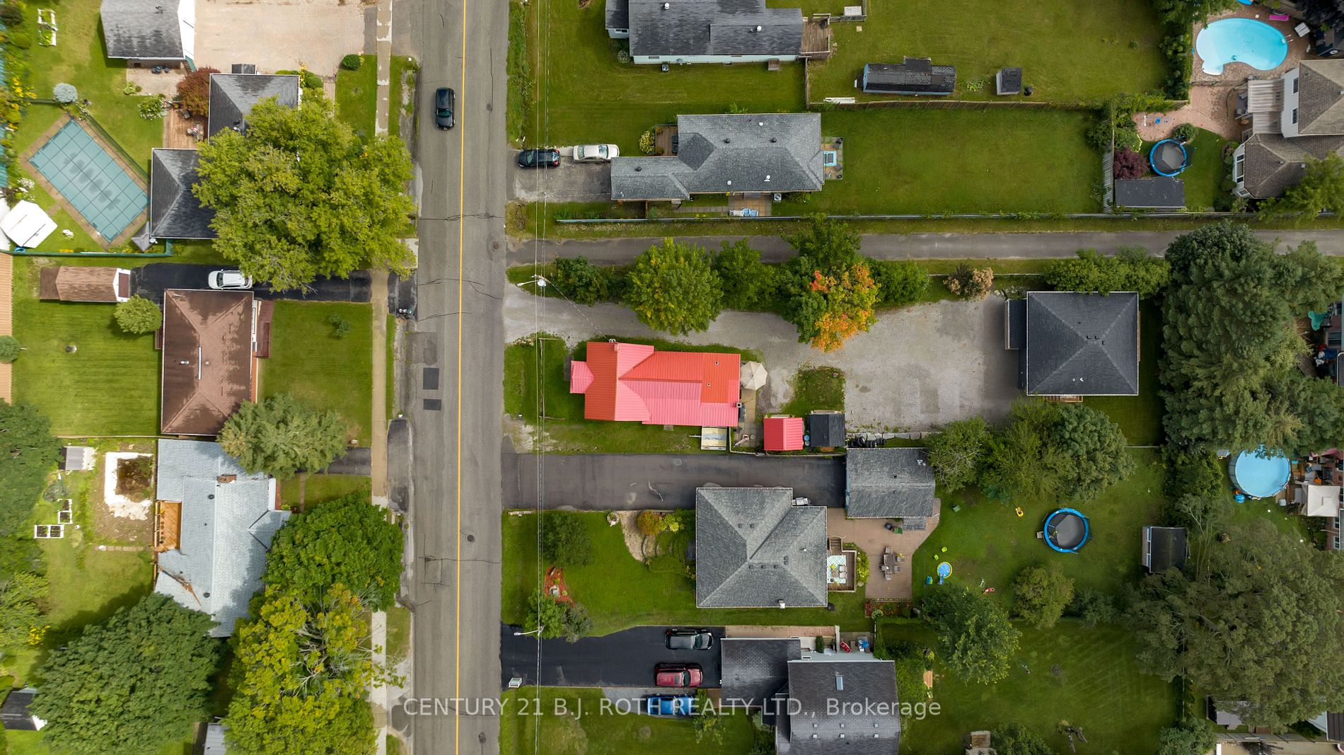 369 Mississaga St W