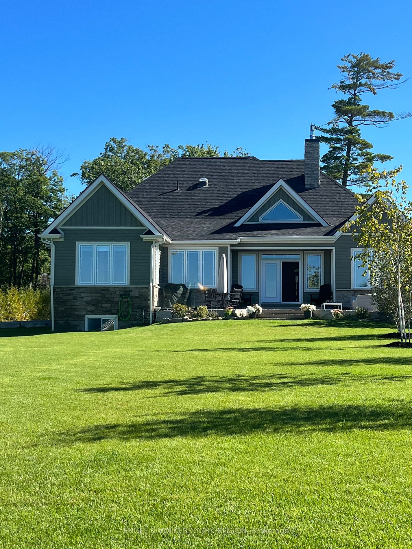 Listing S6744652 - Large Photo # 13