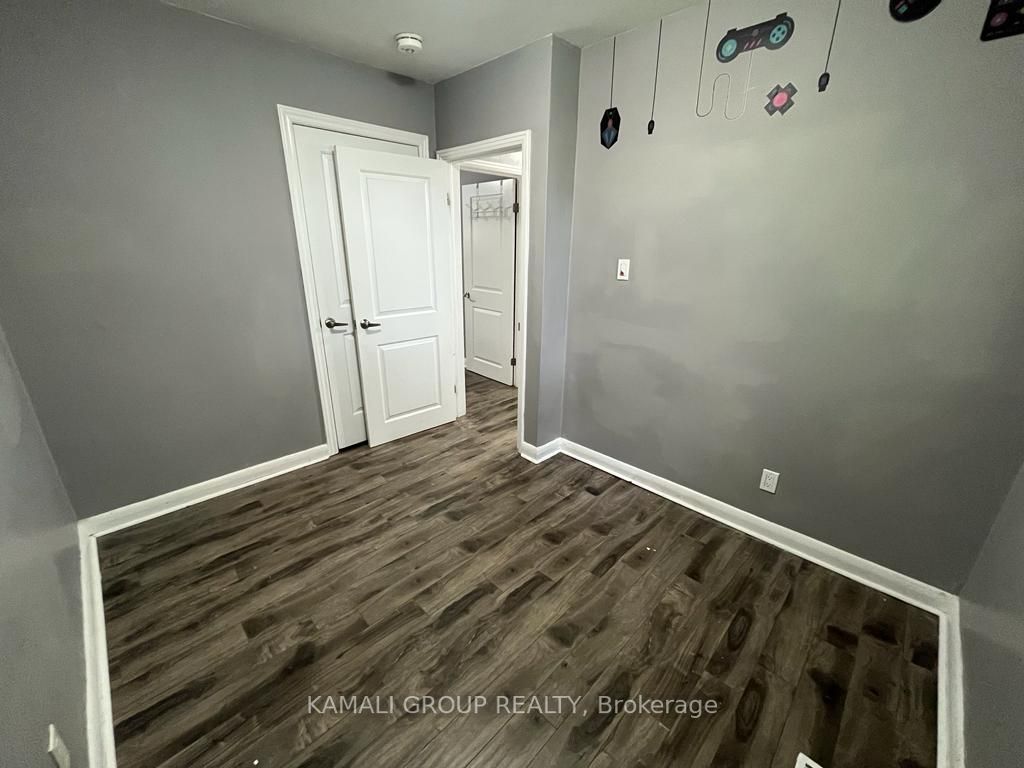 188 St Vincent Street, #Main