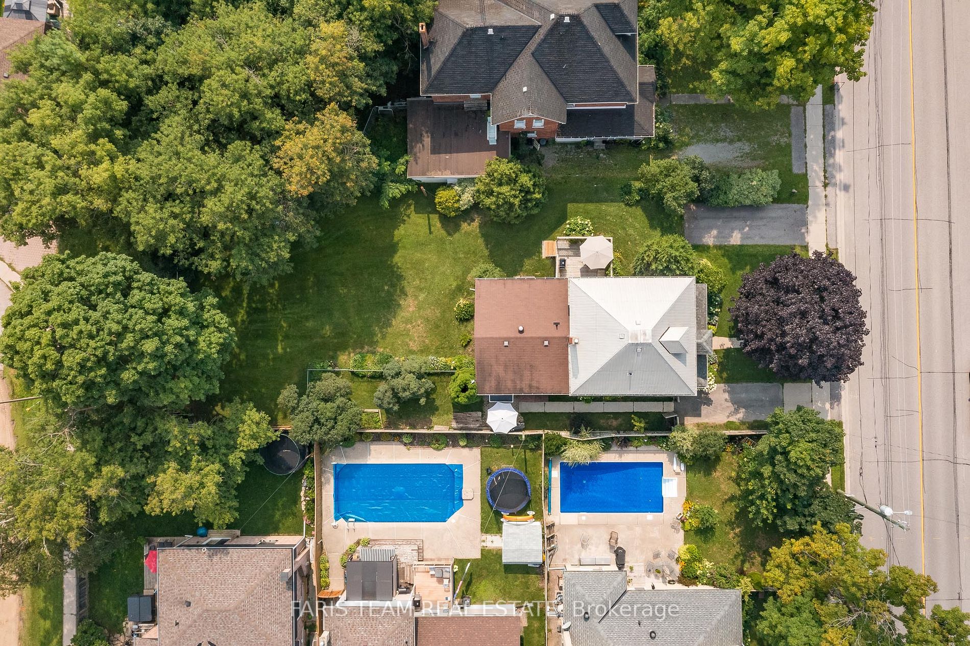 43 Queen Street E