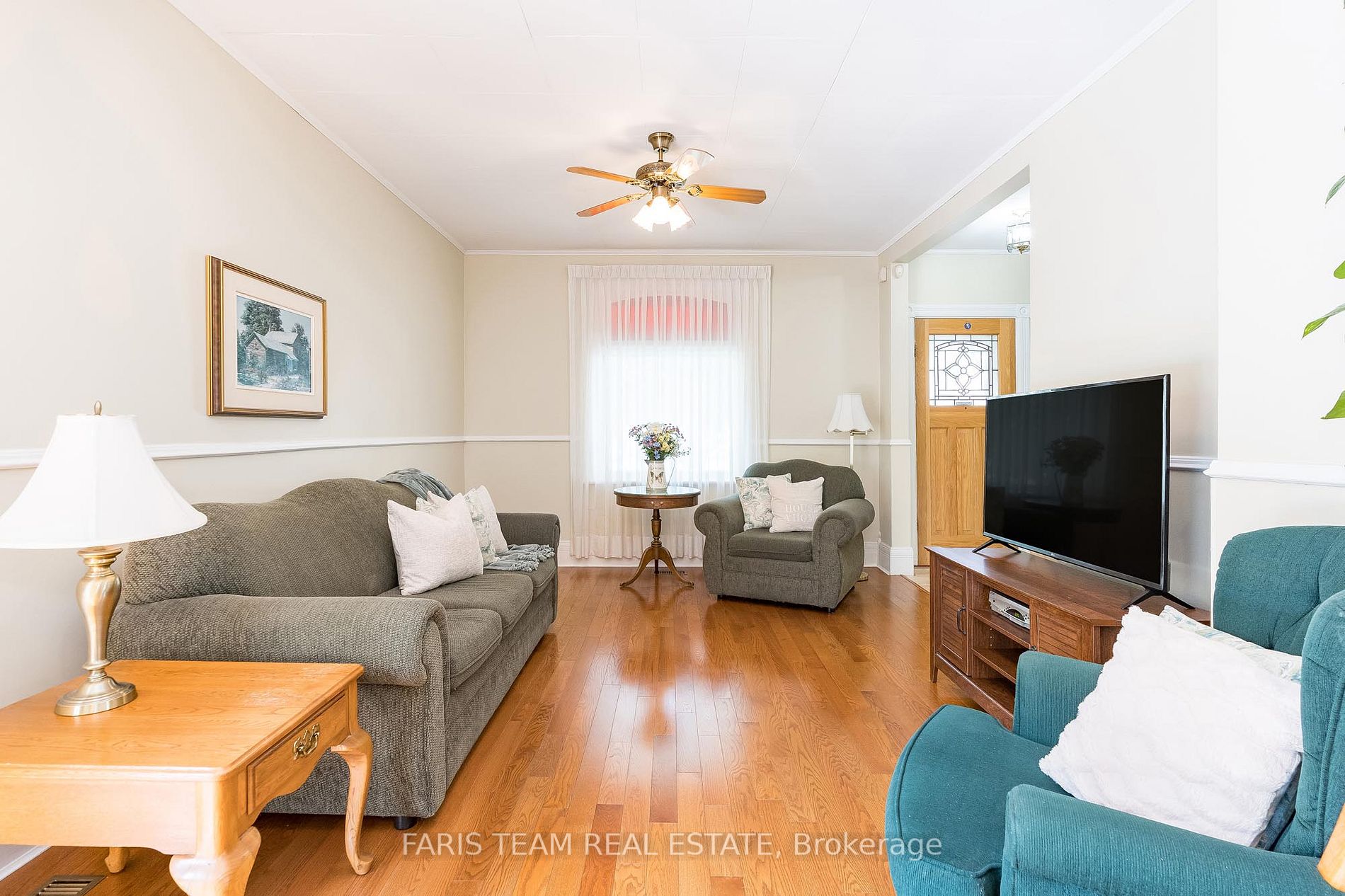 43 Queen Street E