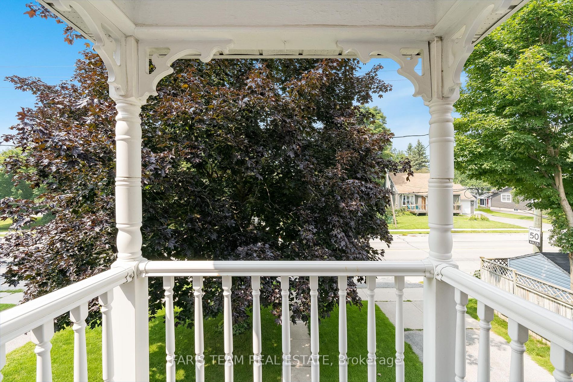 43 Queen Street E