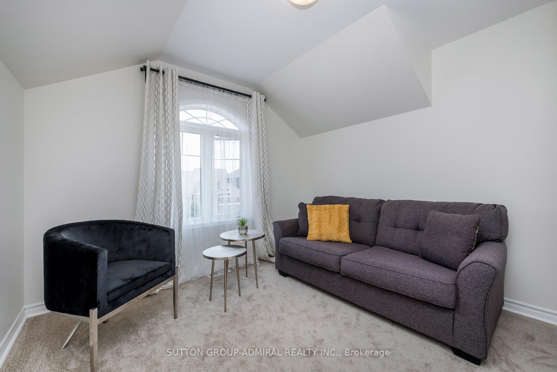 19 Bobolink Drive