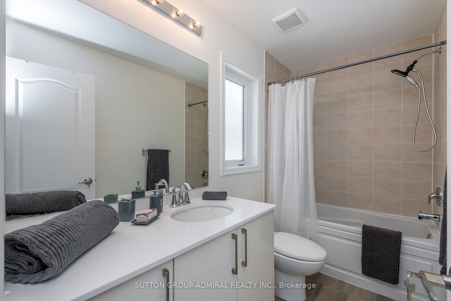 19 Bobolink Drive