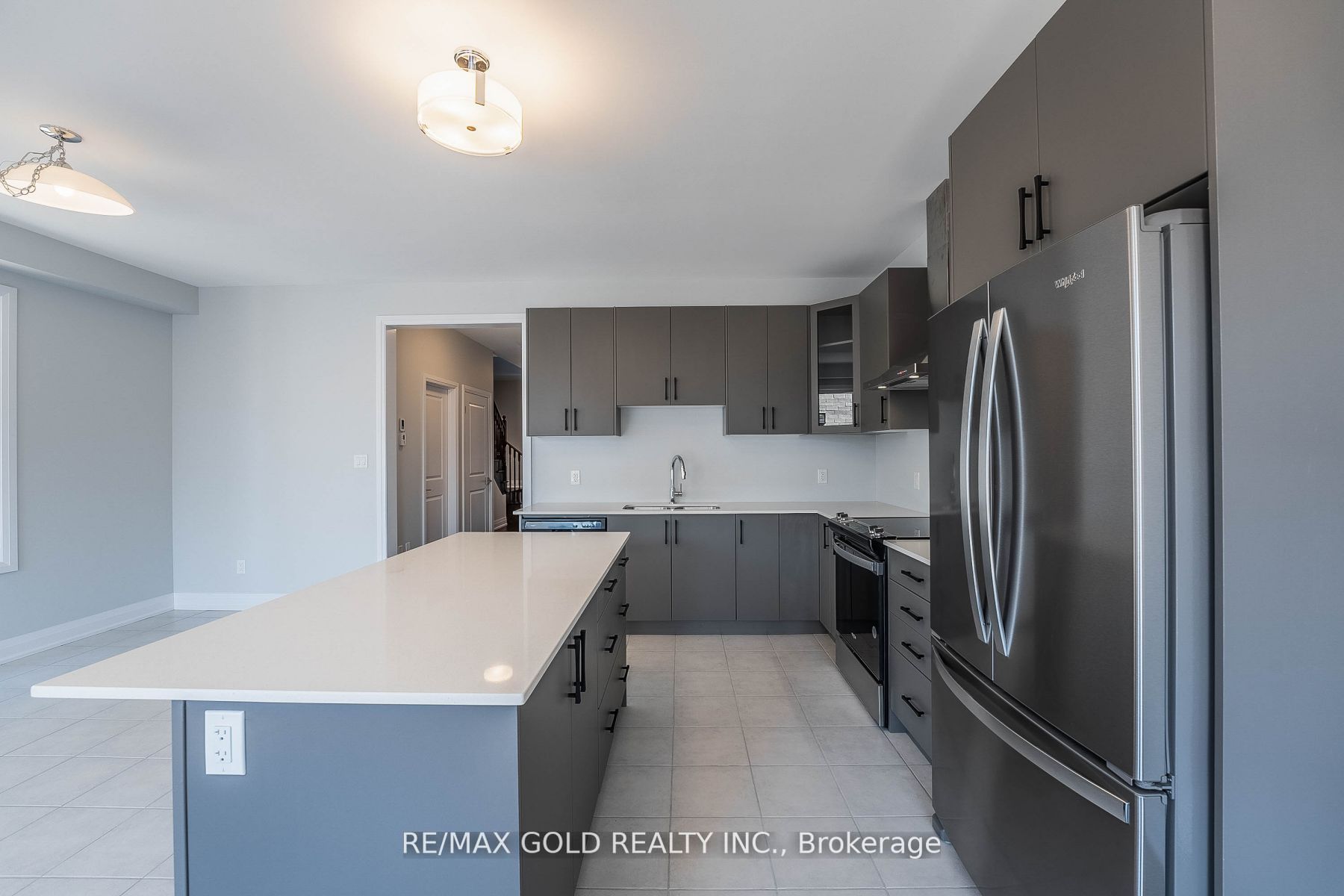 18 Sweet Cicely St