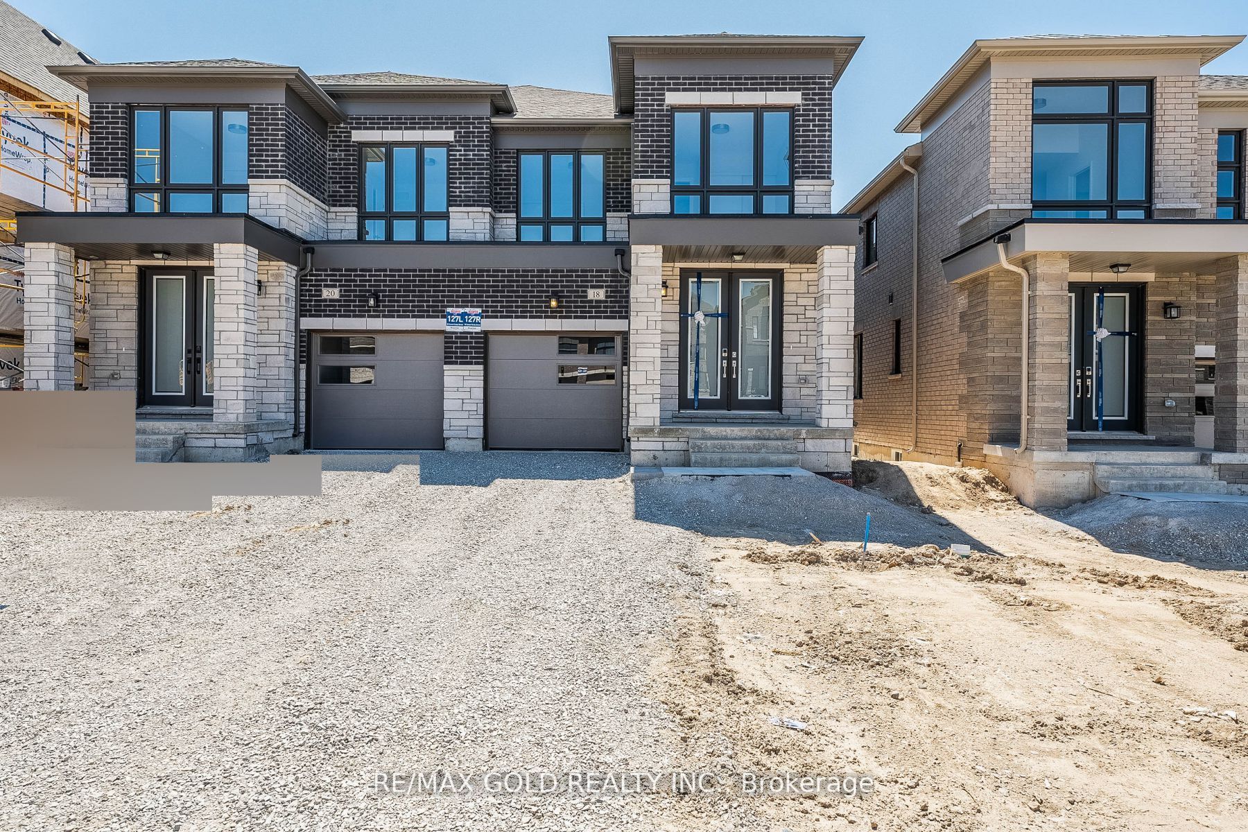 18 Sweet Cicely St