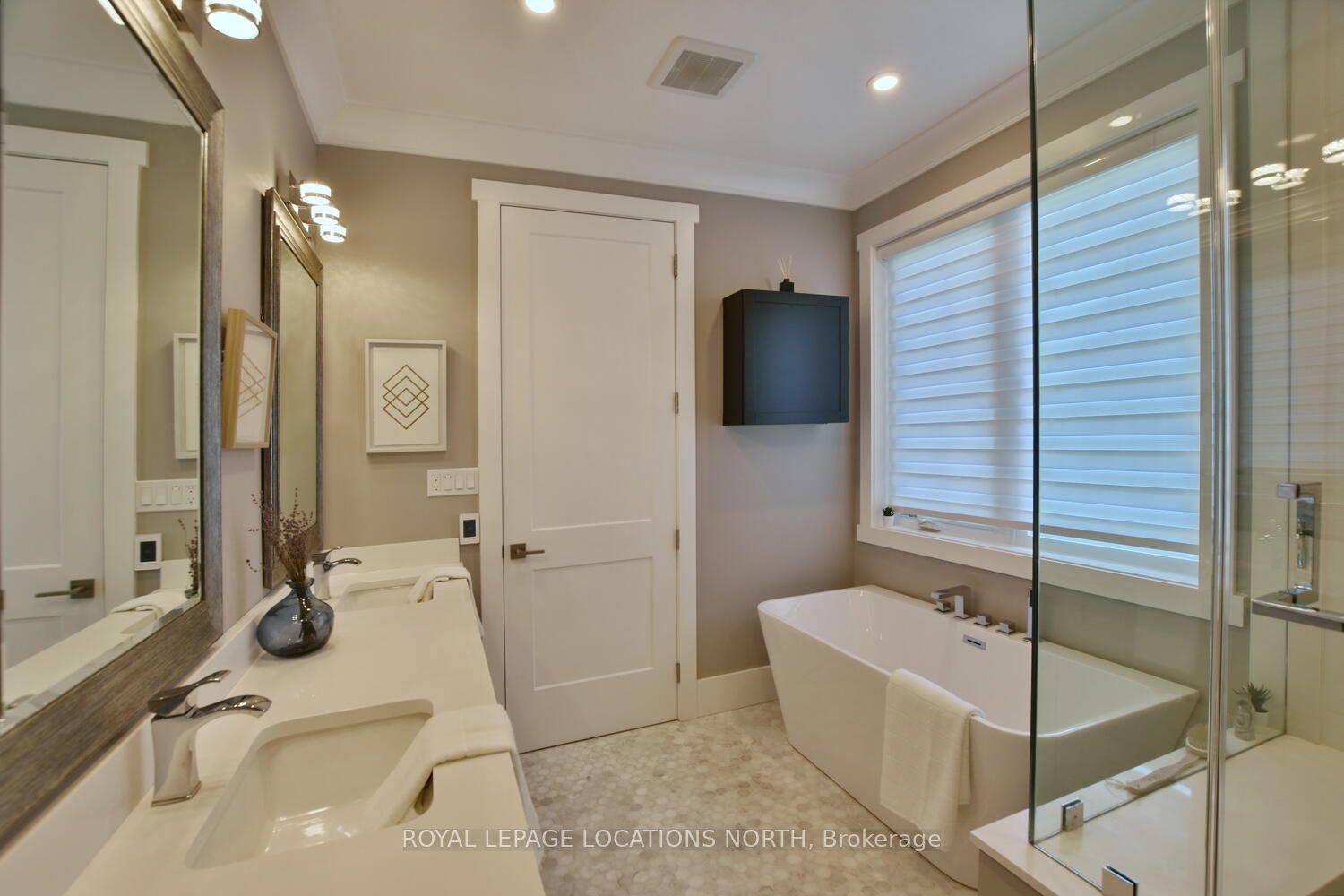 9789 Beachwood Rd
