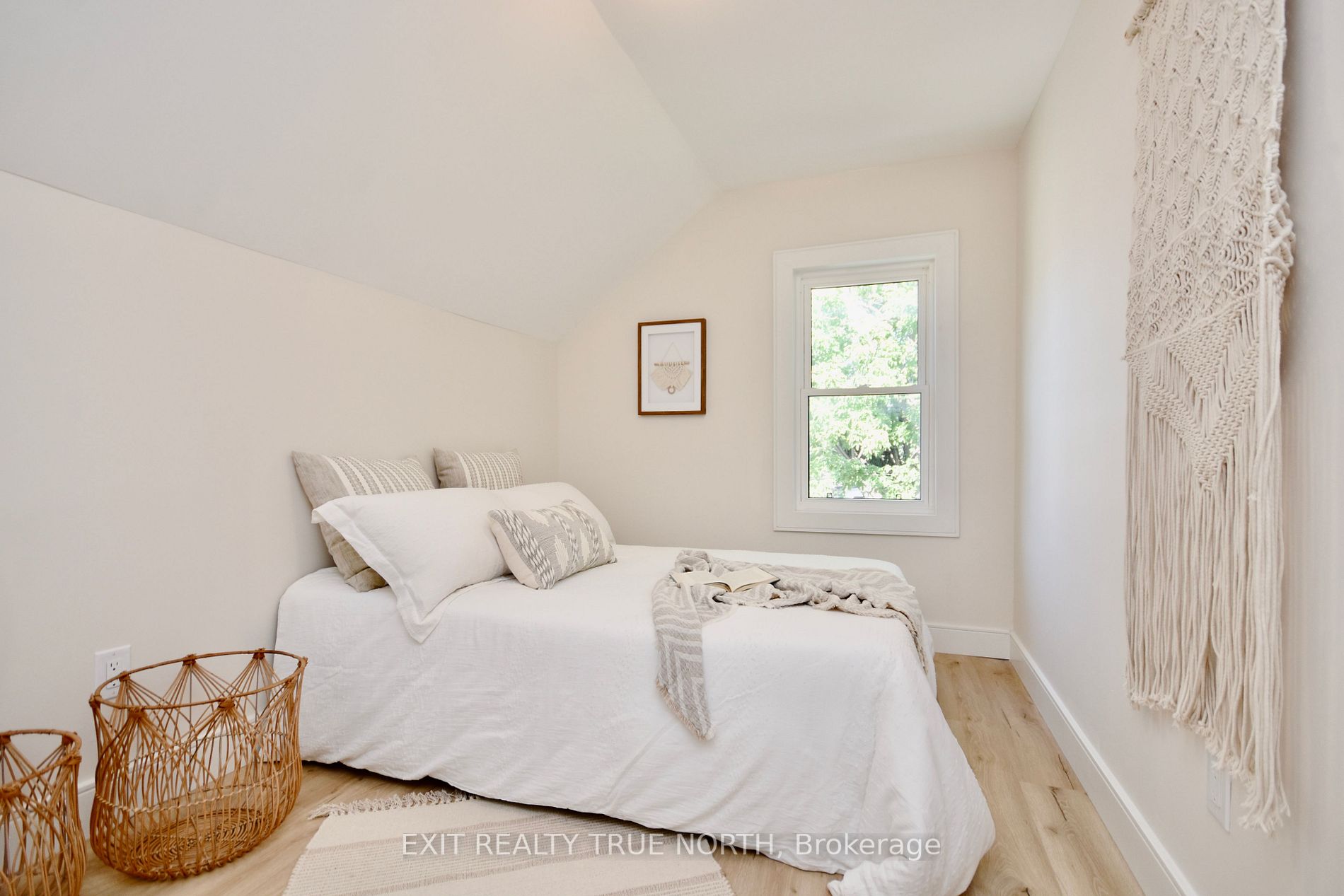109 Dunlop St