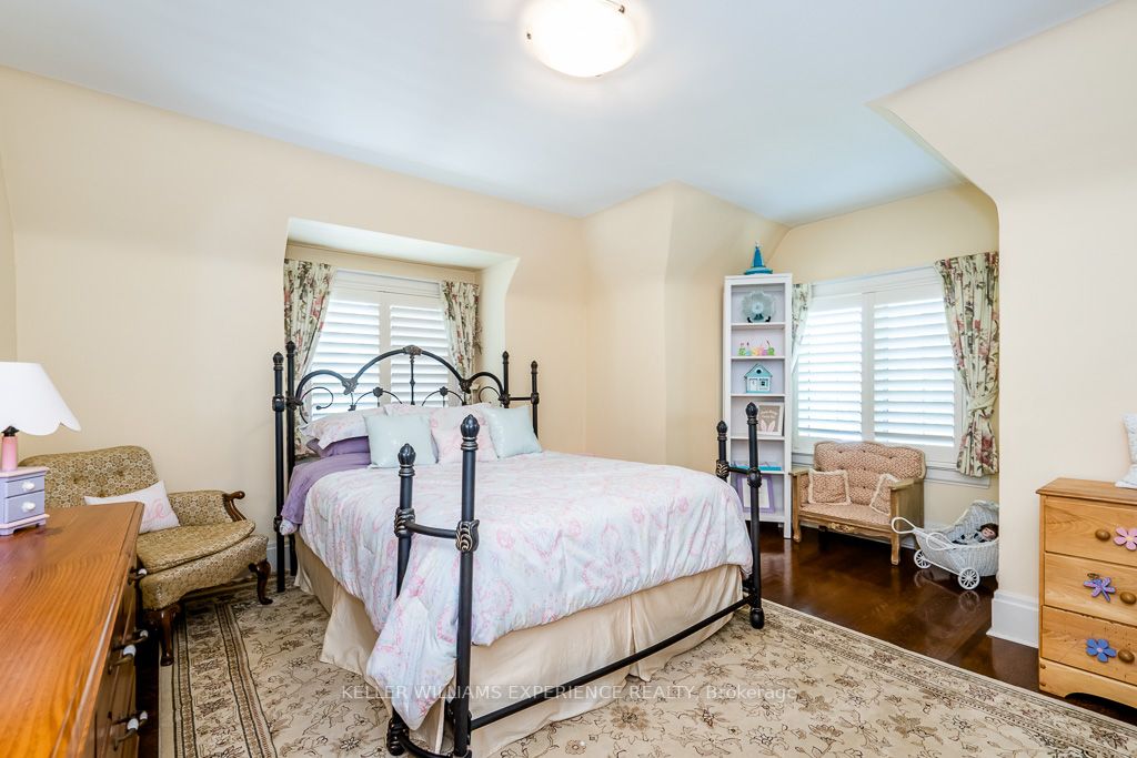 Listing S6749950 - Large Photo # 26
