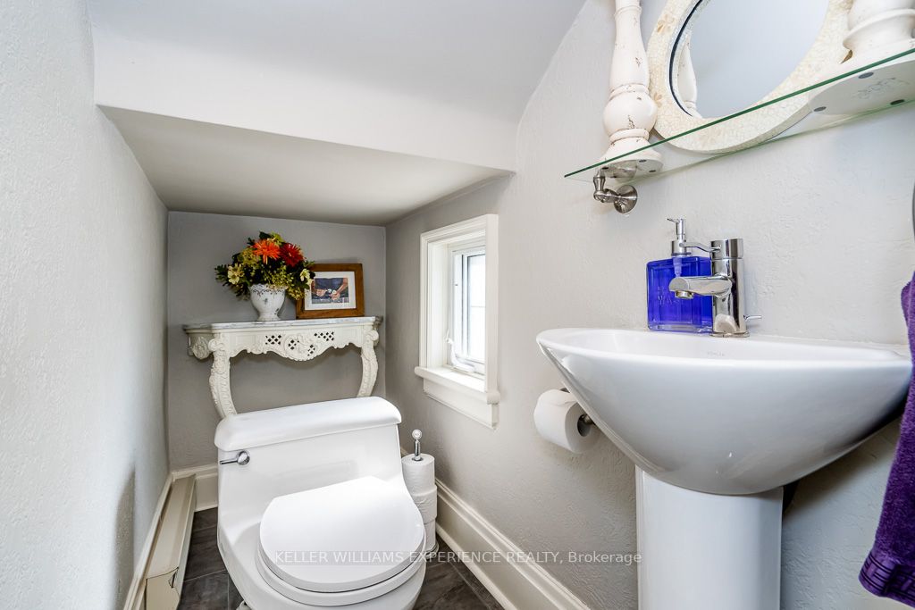 Listing S6749950 - Large Photo # 20