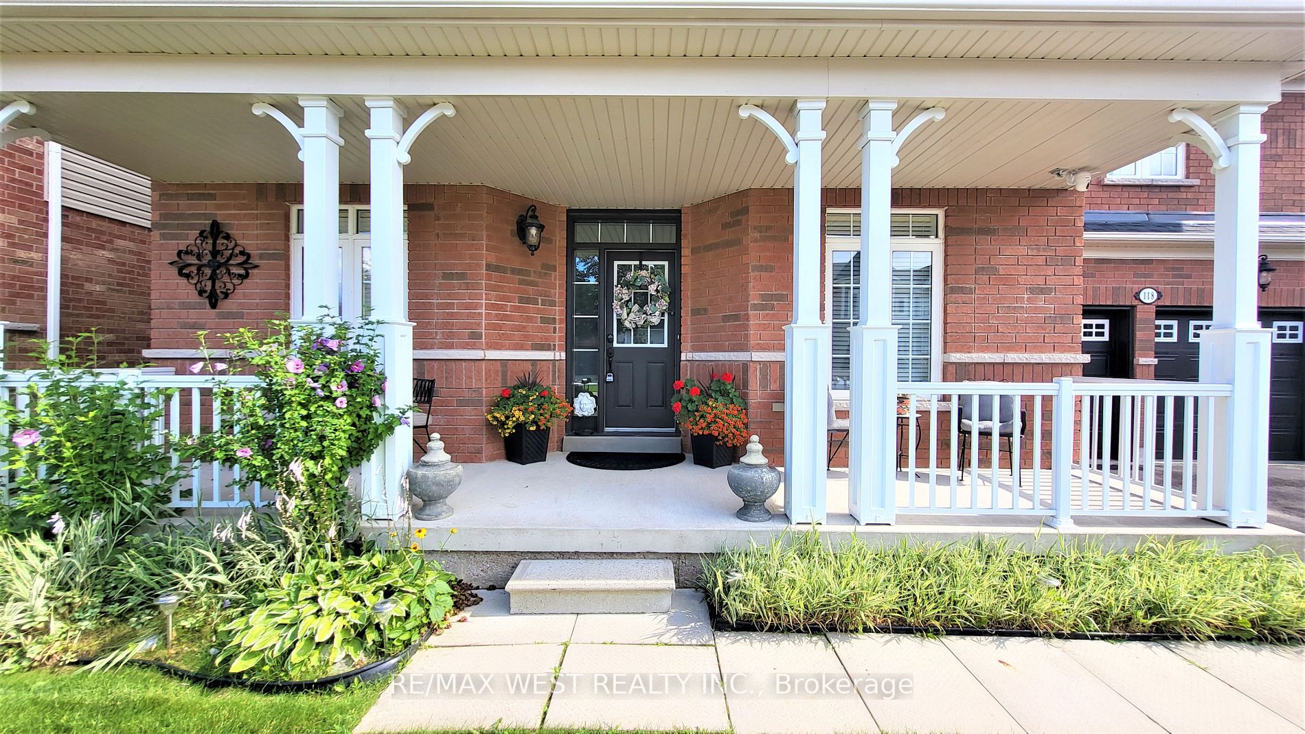 118 Succession Cres