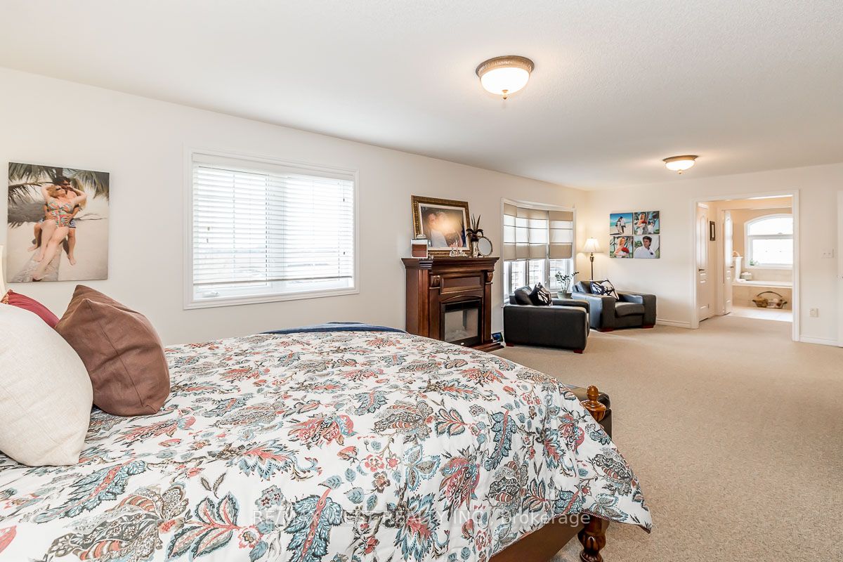 118 Succession Cres
