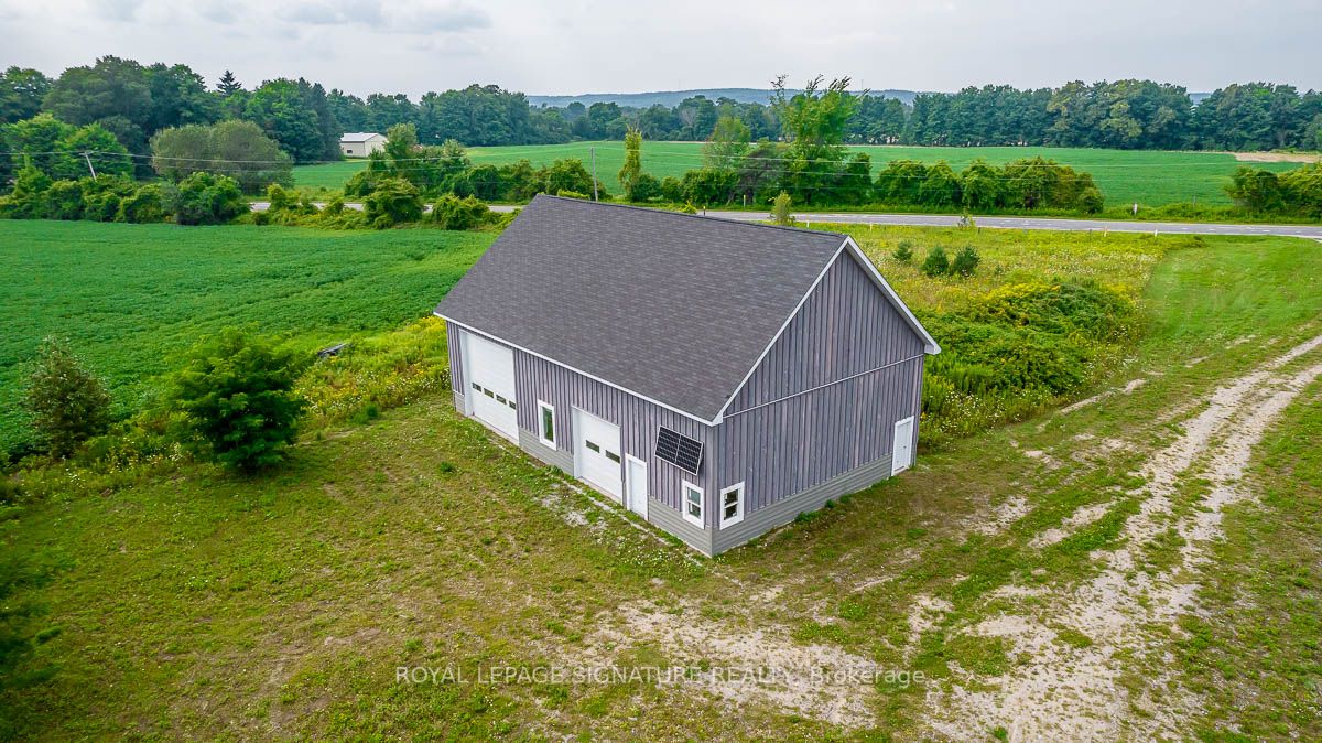 209 15/16 Sideroad