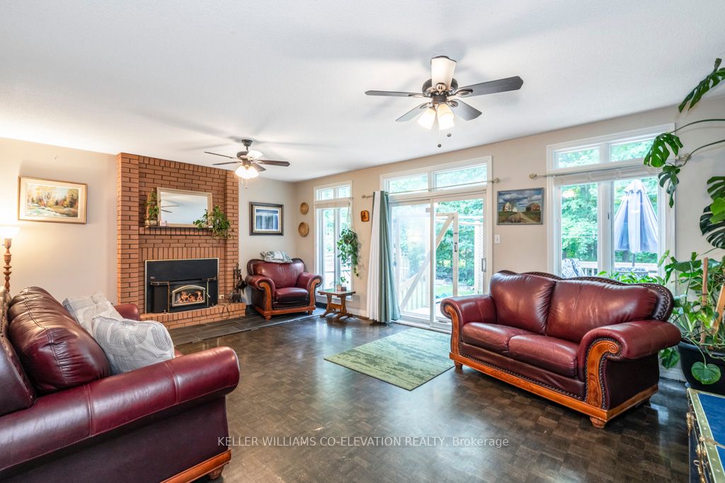 128 Tall Pines Dr