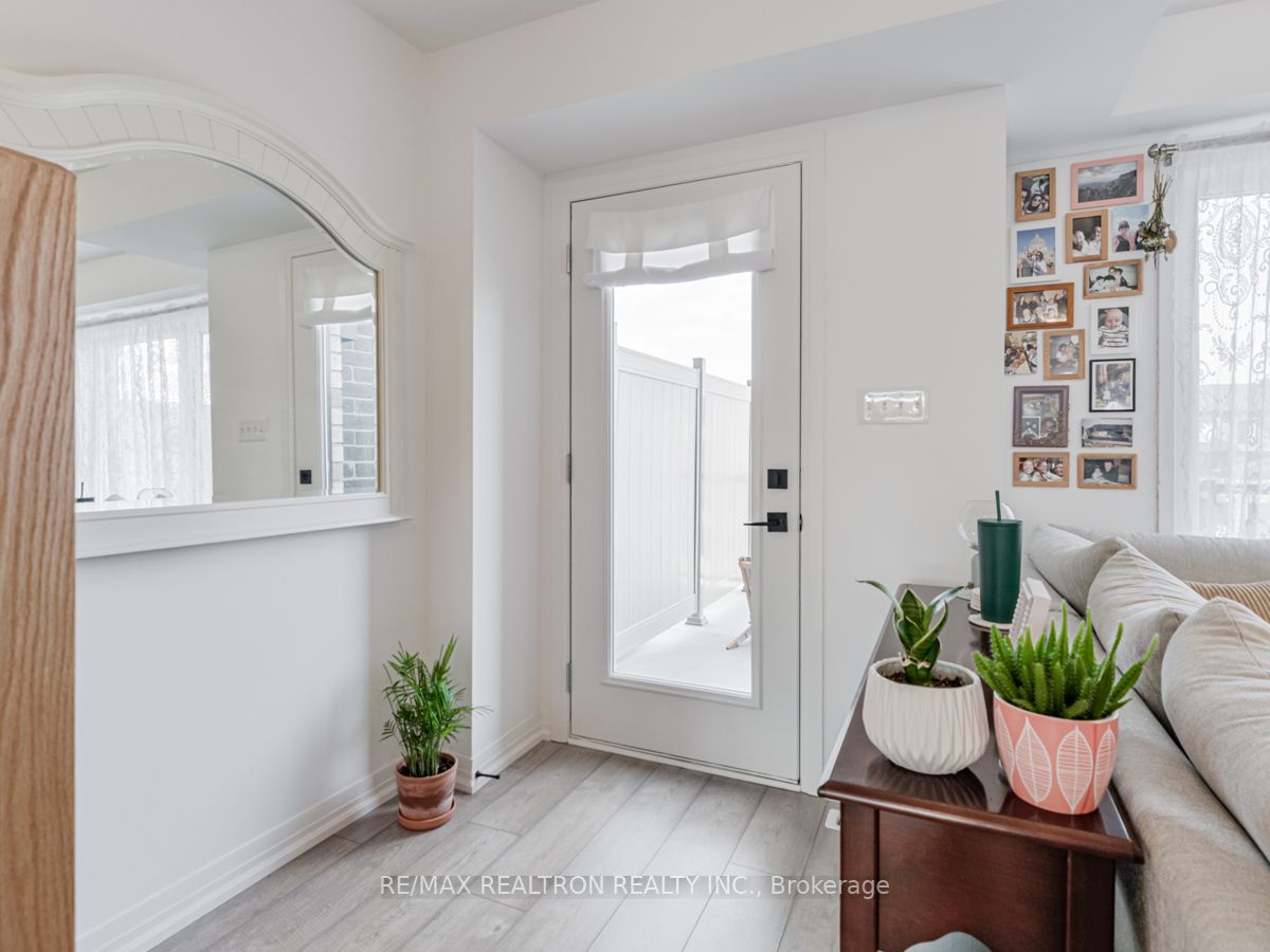 113 Fairlane Ave