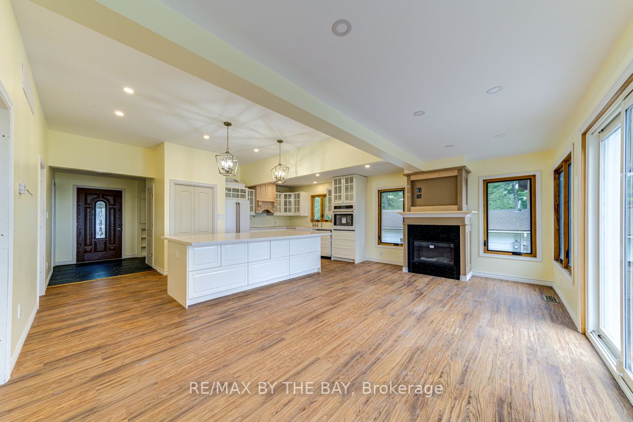 164 Santos Lane E
