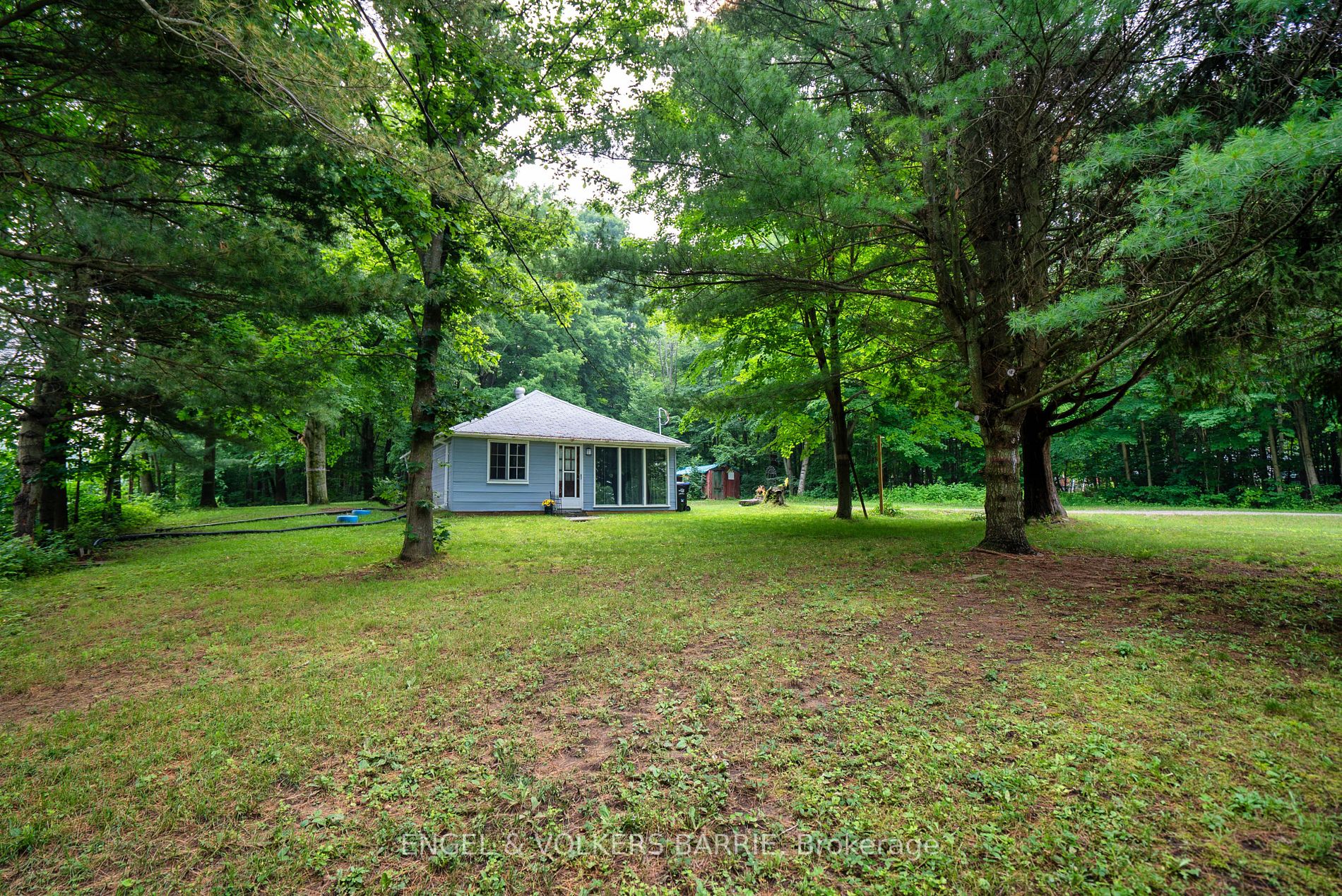 Listing S6752130 - Large Photo # 1