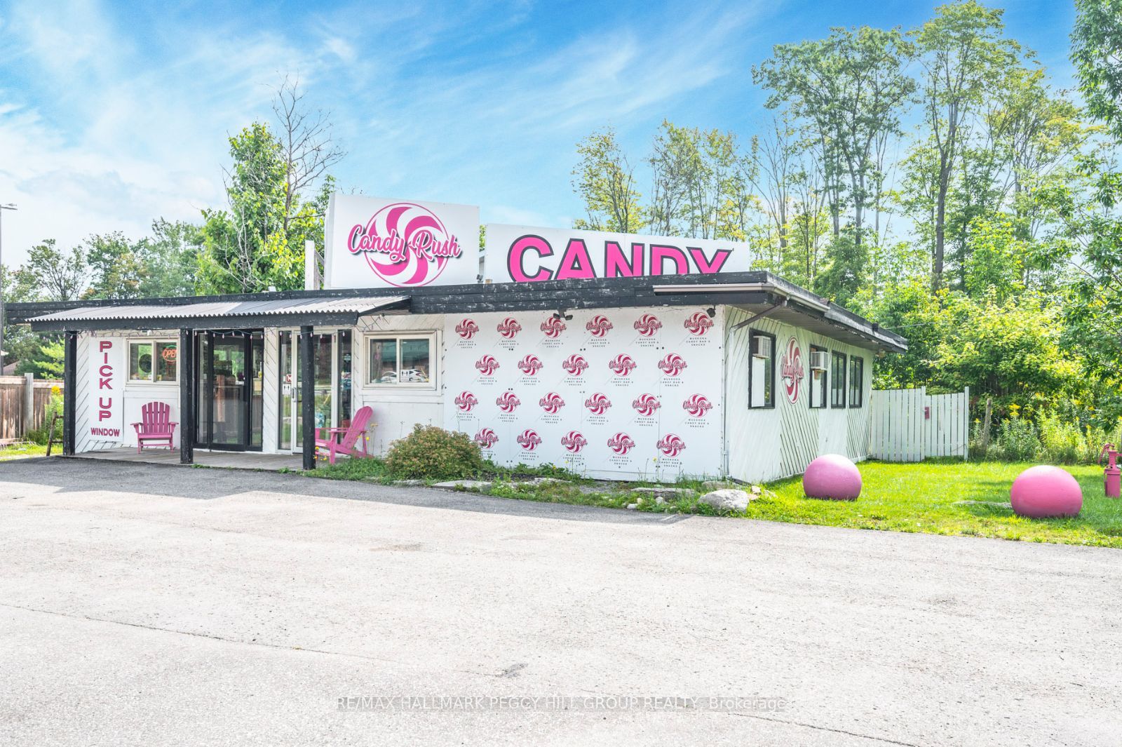 8903 Hwy 11 N