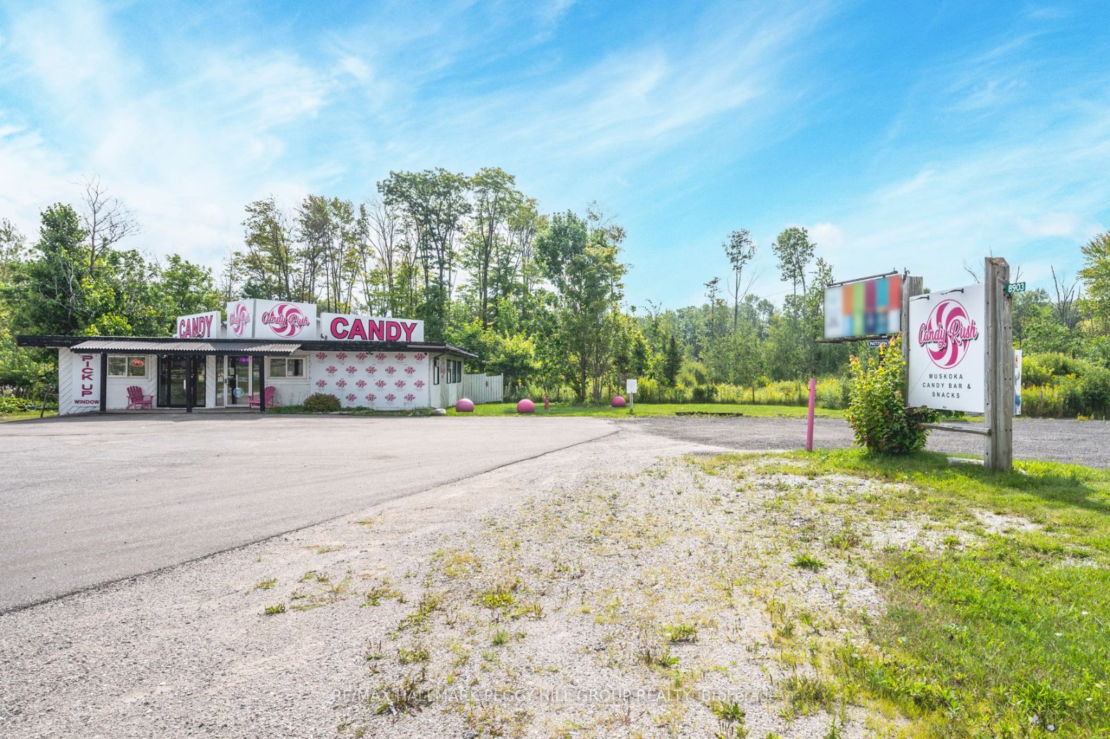 8903 Hwy 11 N