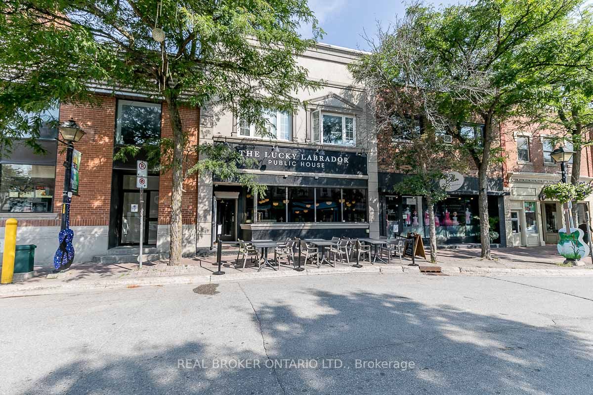 90 Mississaga St E