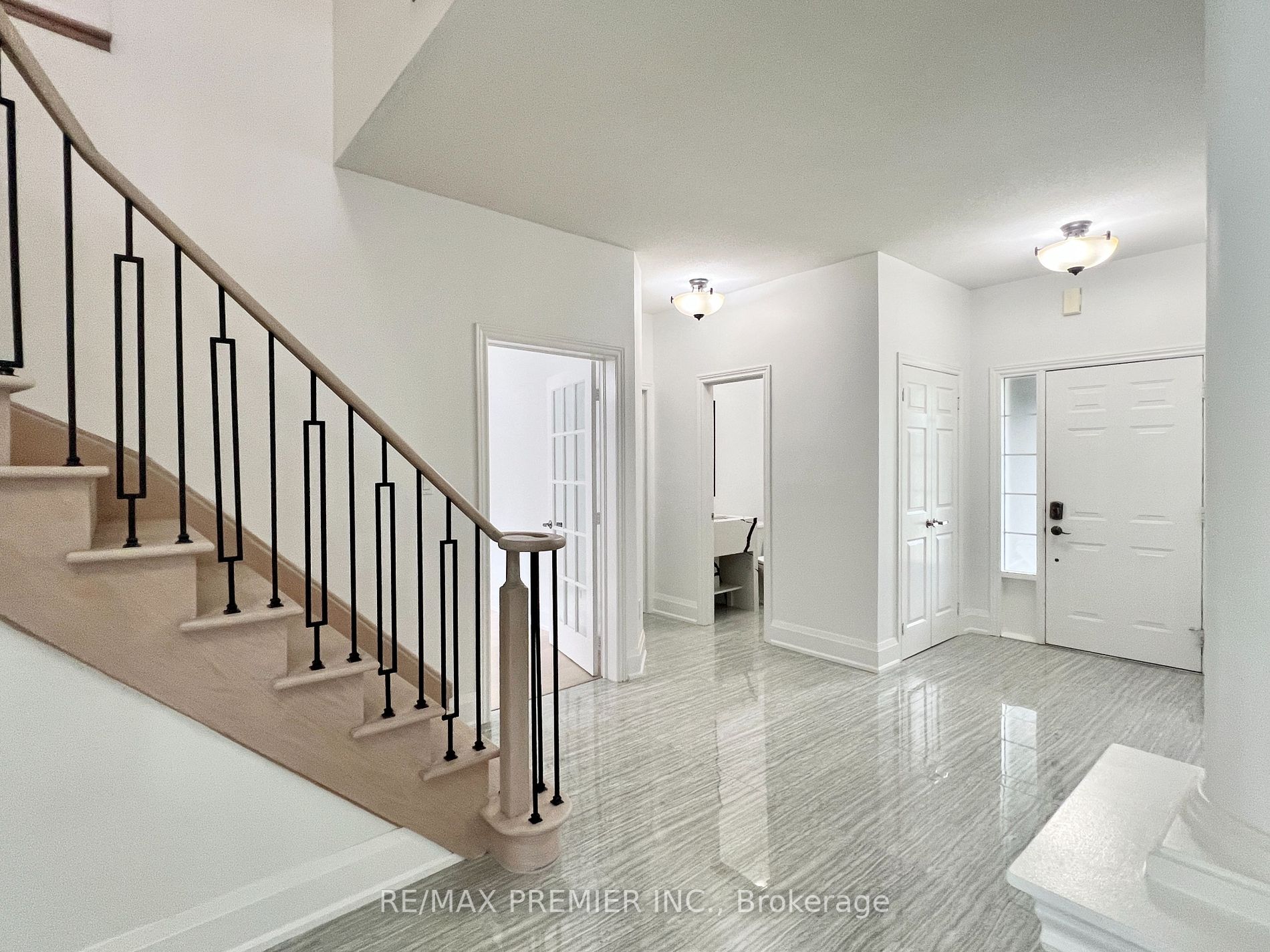 13 Oakside Court